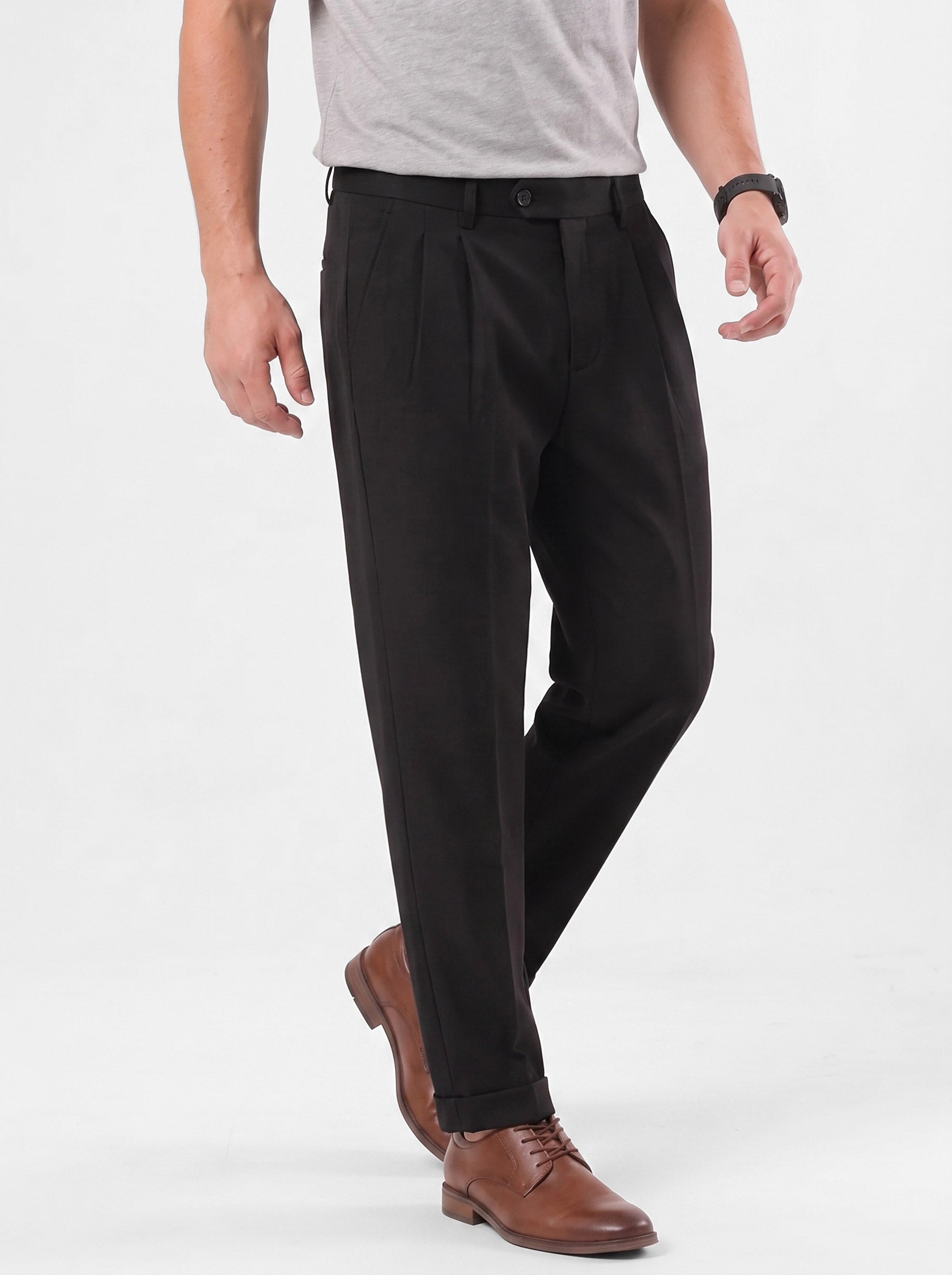 Pantaloni dalla linea minimalista - Aurelio Club