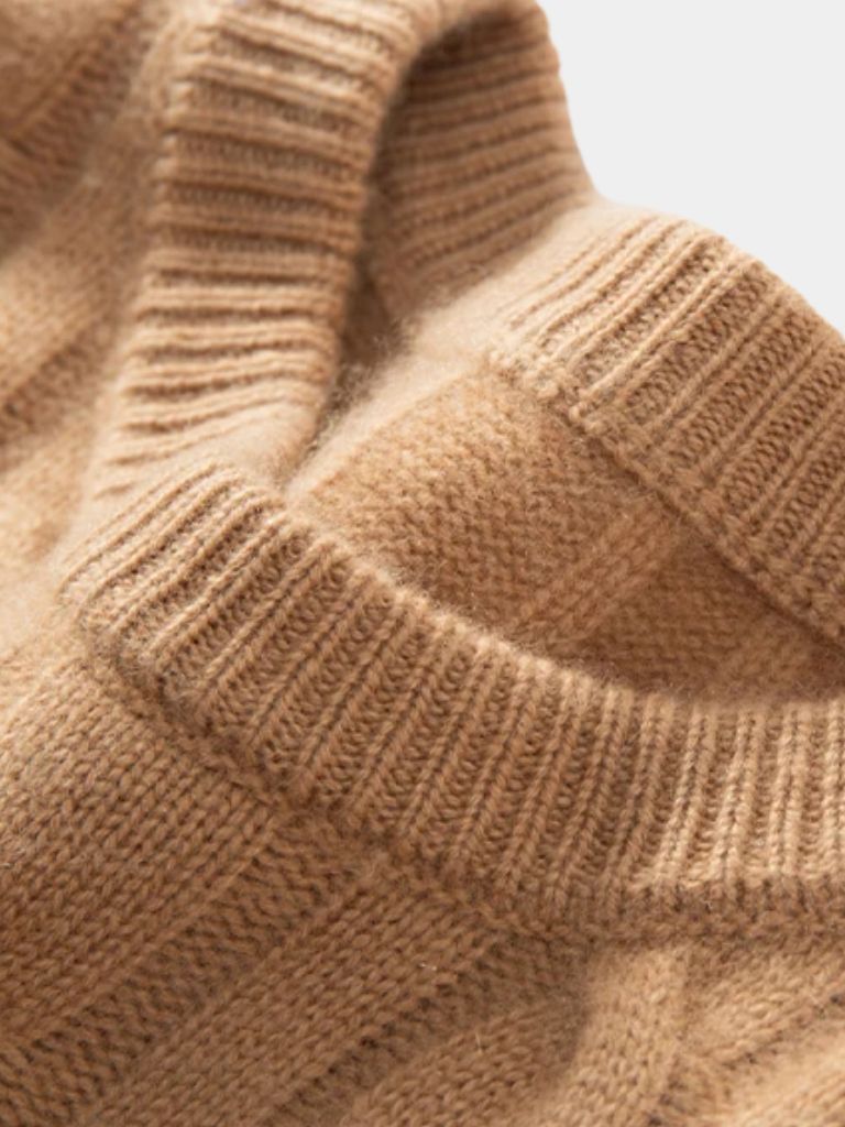 Pullover Essential in cashmere con lavorazione a trecce - Aurelio Club