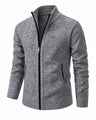 Cardigan uomo in maglia con collo alto e zip