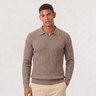 Polo uomo in maglia a coste con scollo a V