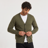 Cardigan uomo ampio con scollo a V e bottoni