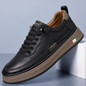 Sneakers uomo con cuciture a vista e interno imbottito