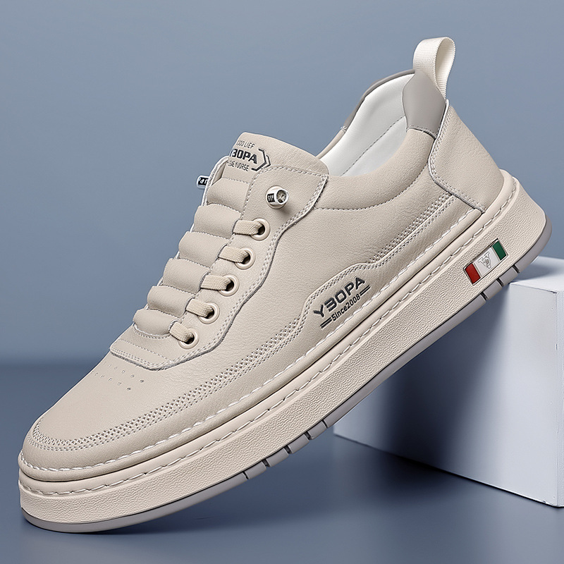 Sneakers uomo con cuciture a vista e interno imbottito