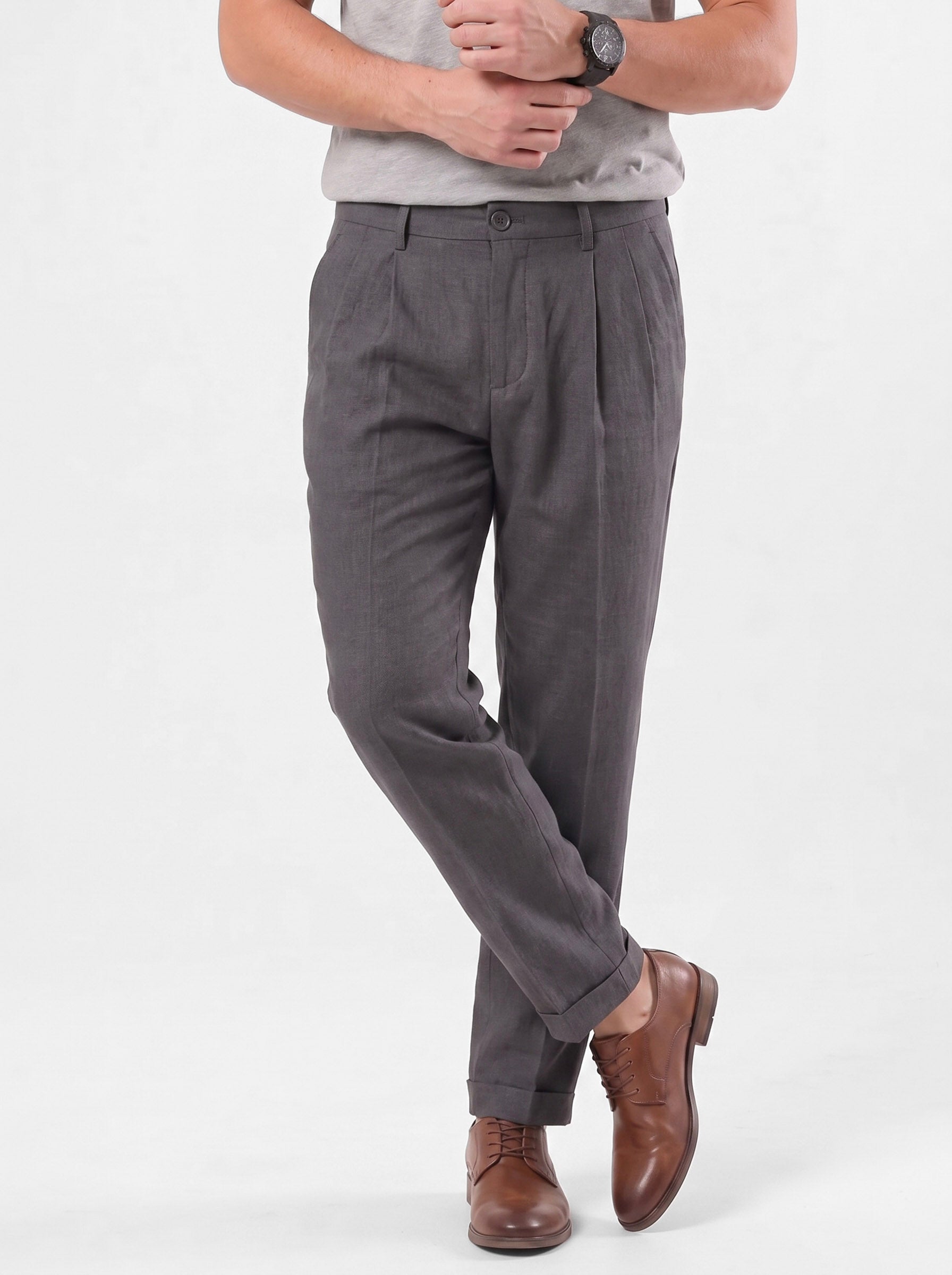 Pantaloni dalla linea minimalista - Aurelio Club