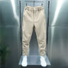Pantaloni classici uomo dalla linea essenziale